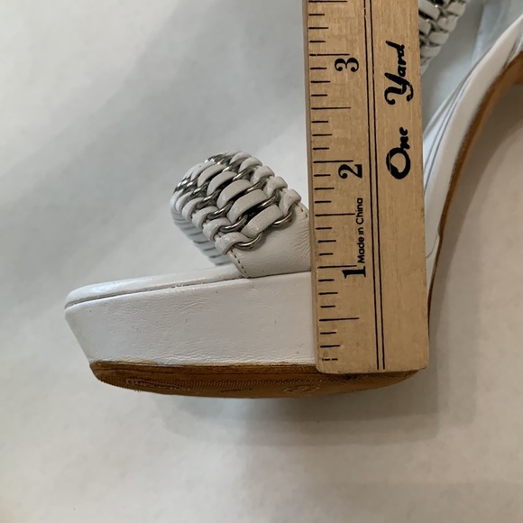 Alexander McQueen White Platforms size 38 - Picture 10 of 10
